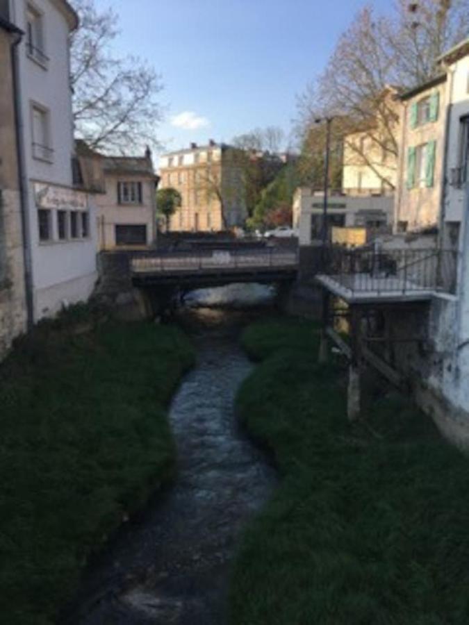 Au Chevet Des Canaux De Verdun 외부 사진